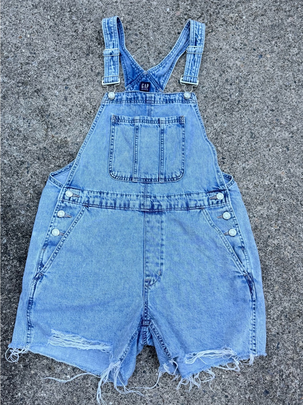 GAP Denim Shortalls Light Wash Distressed Raw Hem Overalls Size M